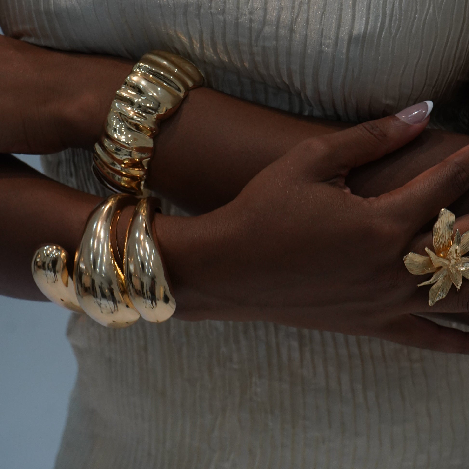 Mercury Flow Bangle in Gold